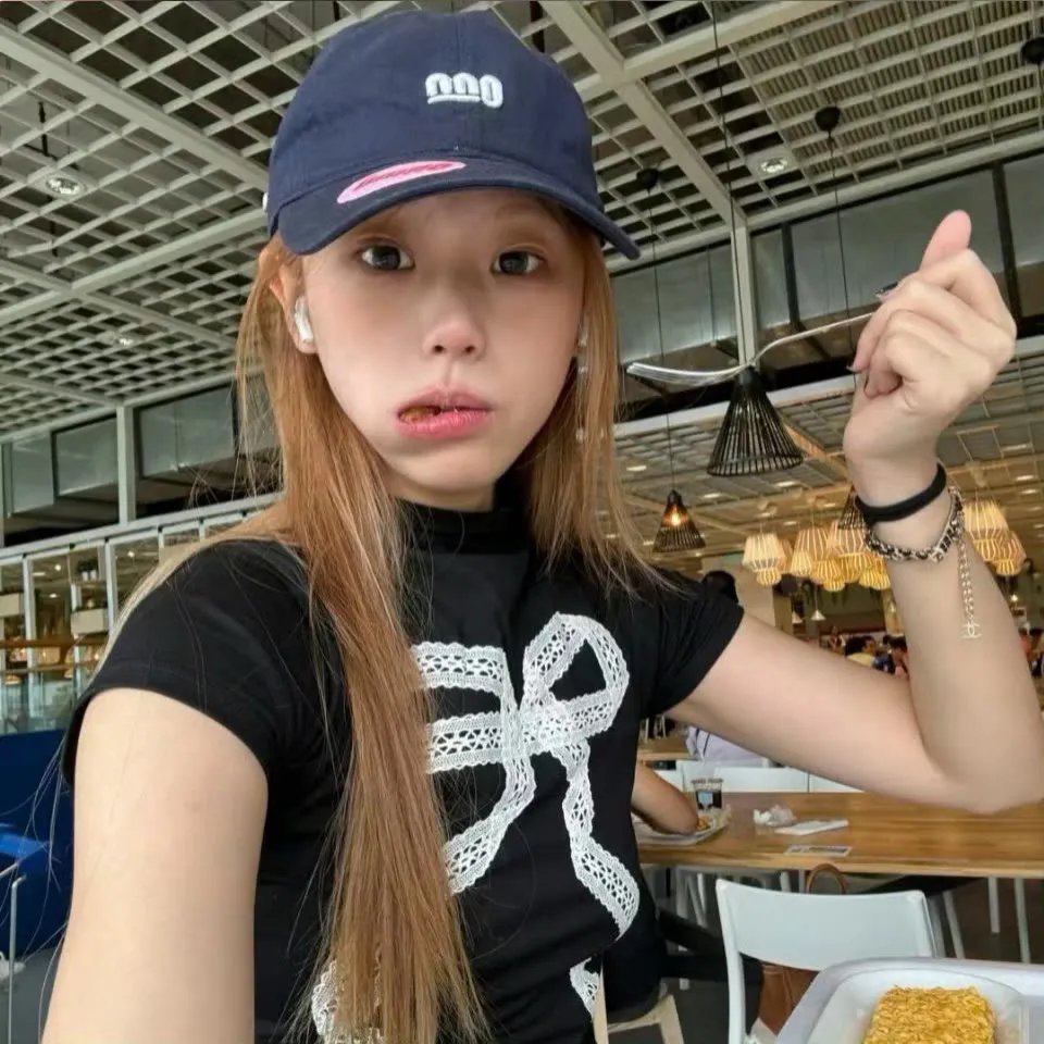注视我心
